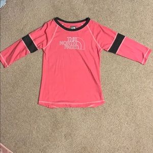Girl’s pink & gray long sleeve north face shirt